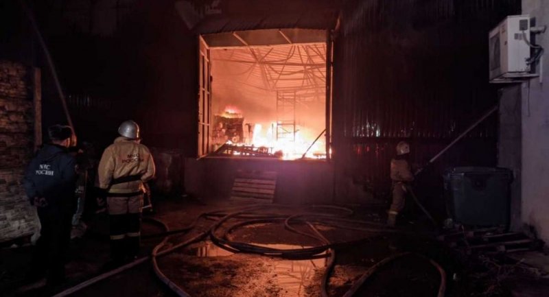 КРЫМ. Ликвидация последствий пожара в г. Симферополь