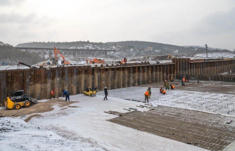 КРЫМ. Строительство водозабора на реке Бельбек идёт круглосуточно