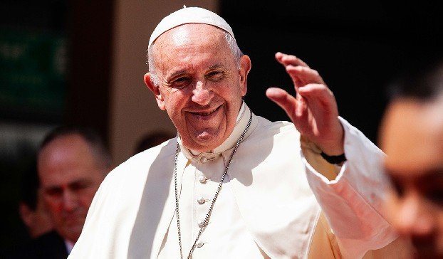 Папа Римский пропустил новогоднюю службу из-за недомогания