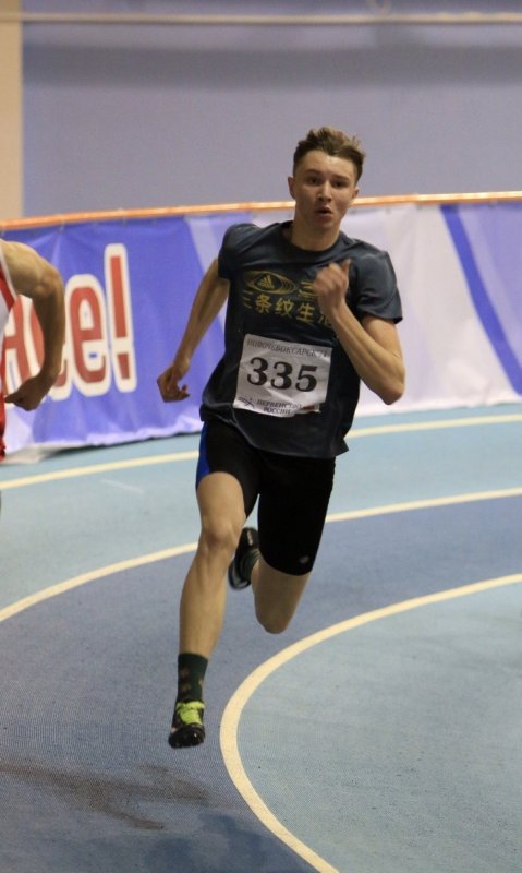 С. ОСЕТИЯ. Никита Великоцкий установил новый рекорд Северной Осетии в беге на 200 метров