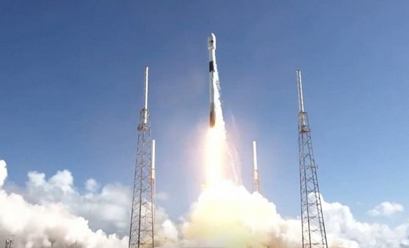 SpaceX подписали контракт с Пентагоном на $150 млн для запуска 28 спутников