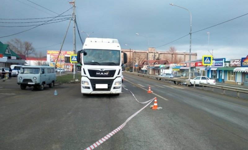 СТАВРОПОЛЬЕ. Под колёсами грузовика на Ставрополье погибла 57-летняя женщина