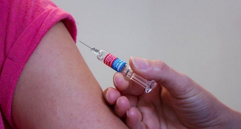 Ученые рассказали, можно ли смешивать вакцины от коронавируса разных производителей