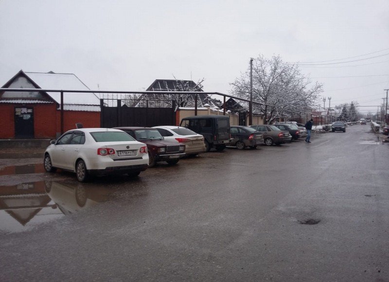 ЧЕЧНЯ. Активисты ОНФ в Чечне решили проблему с незаконной парковкой недалеко от школы в селе Ачхой-Мартан