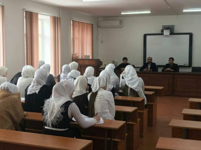 ЧЕЧНЯ. МГЕР Чечни призывает студентов включиться в добровольческую деятельность