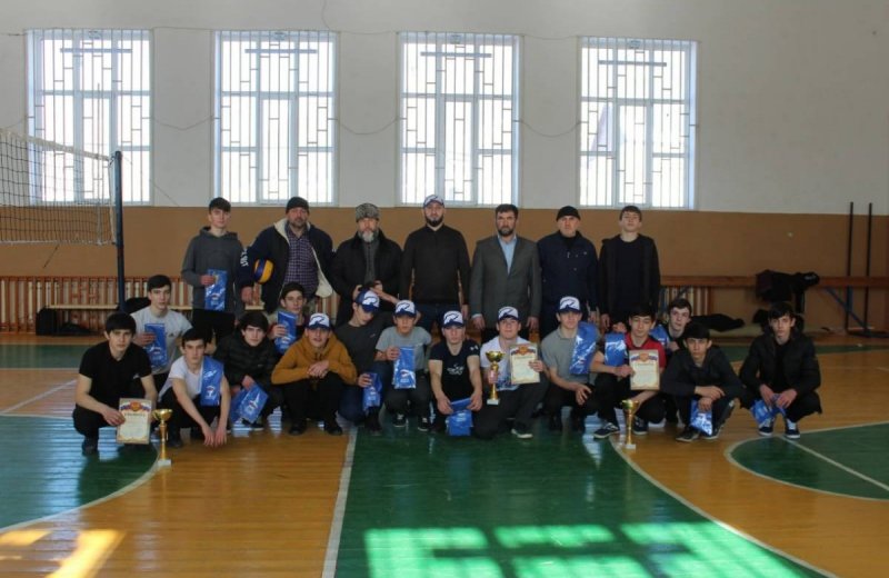 ЧЕЧНЯ. Шатойские партийцы организовали волейбольный турнир в рамках проекта «Детский спорт»