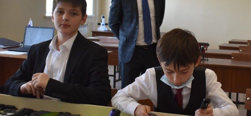 ЧЕЧНЯ. В рамках нацпроекта «Образование» для детей Урус-Мартановского района Чеченской Республики проводится Конкурс ученических проектов