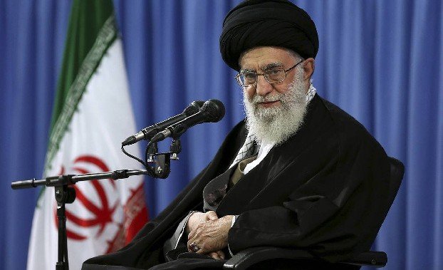 Хаменеи: Иран вернется к своим обязательствам по СВПД, если будут сняты все санкции США