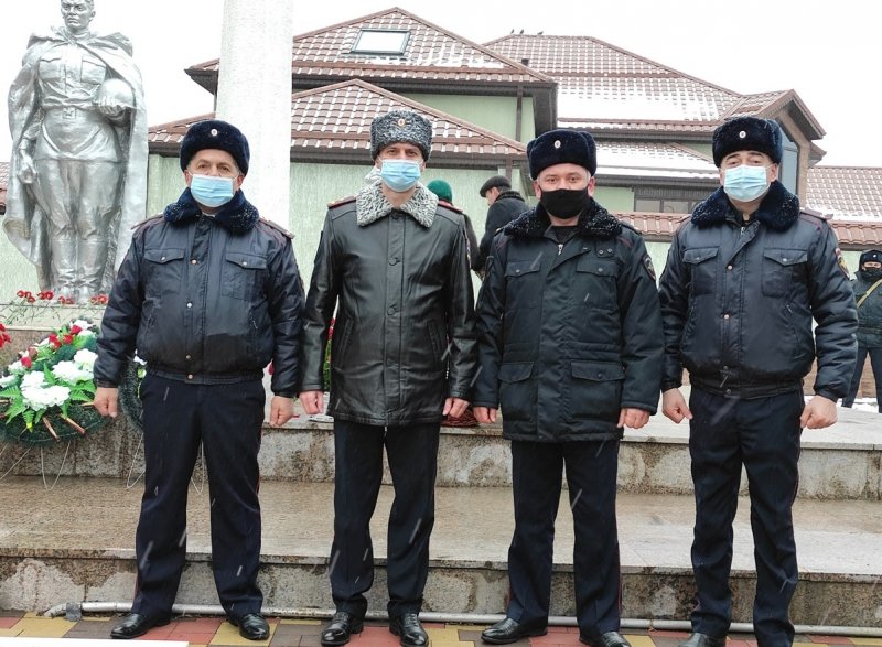 КБР. Полицейские Чегемского района приняли участие в памятных мероприятиях
