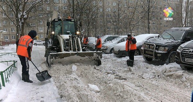 Москва в снежном плену: выпало более трети месячной нормы осадков