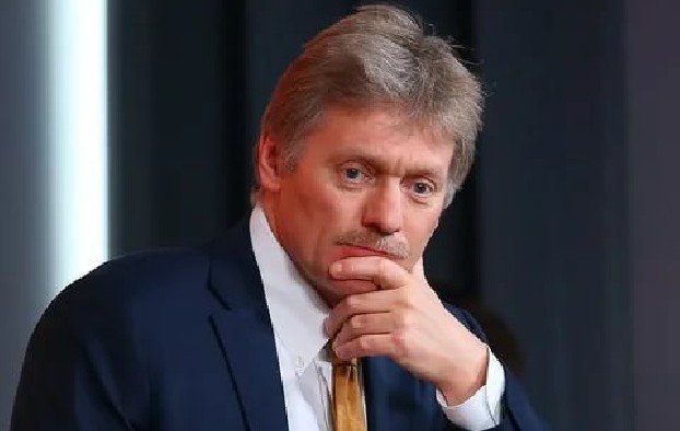 Песков заявил об обсуждении в кабмине вопроса упрощения въезда мигрантам