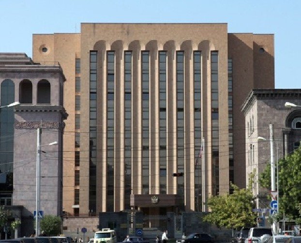 Посольство РФ в Армении возобновляет прием документов и выдачу виз