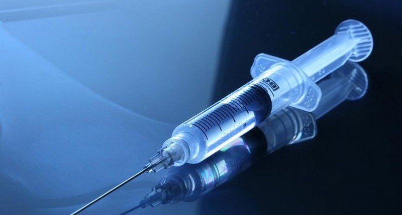 Производитель вакцины от коронавируса заявил, что делать прививку придется ежегодно