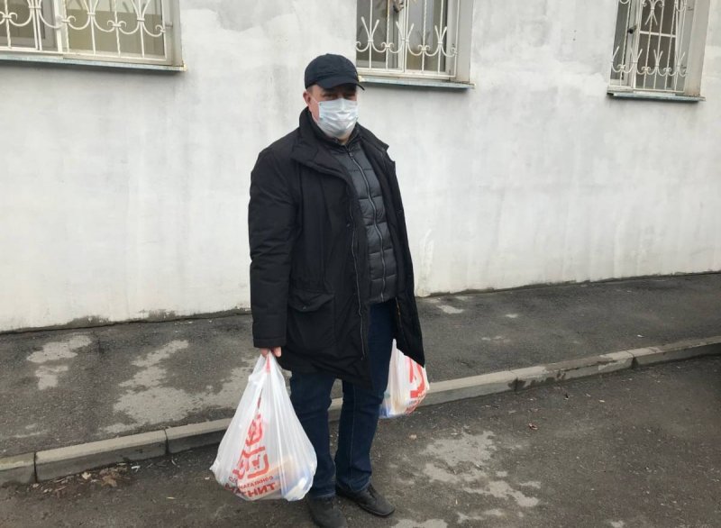 РОСТОВ. Депутат Максим Колесников продолжает оказывать адресную помощь ростовчанам