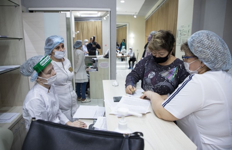 РОСТОВ. В Ростове открылся первый мобильный пункт вакцинации от коронавируса