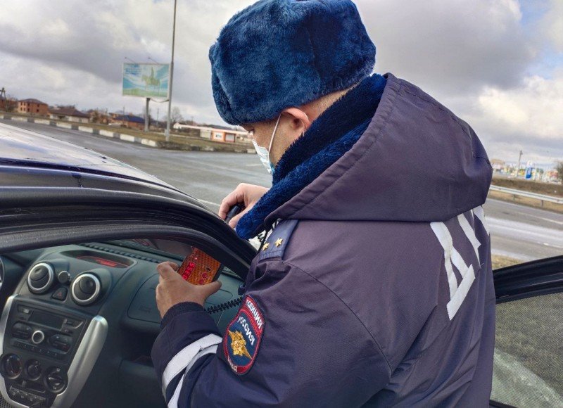 С. ОСЕТИЯ. В Северной Осетии сотрудники Госавтоинспекции Ардонского района провели профилактическое мероприятие «Растонируй свой автомобиль!»