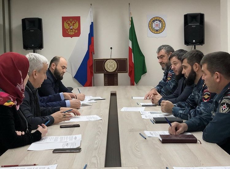 Совещание на тему безопасности во время «Хонк-Феста»