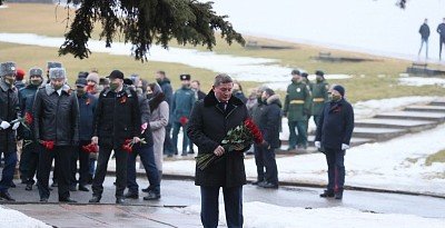 ВОЛГОГРАД. Сталинградская Победа: на Мамаевом кургане почтили память защитников Отечества