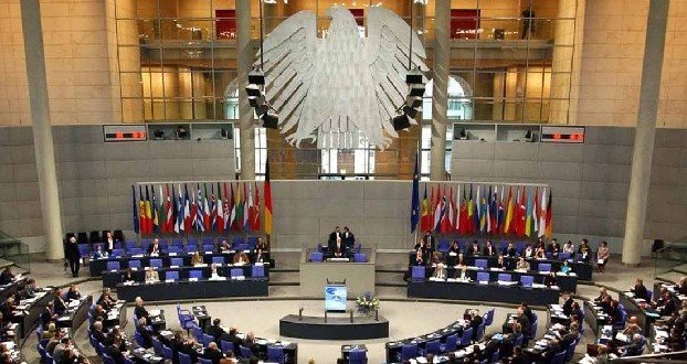 Вопрос эмбарго на поставки оружия Турции обсудят в бундестаге