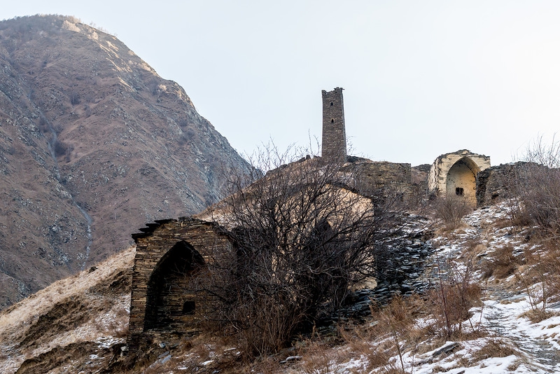ЧЕЧНЯ. Погребальные сооружения в чеченском среднековье