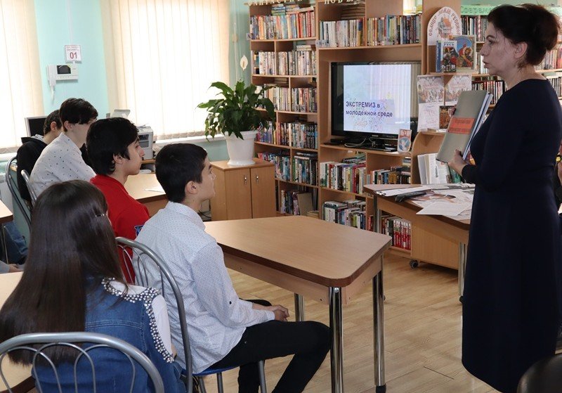 АДЫГЕЯ. Сотрудники полиции Адыгеи рассказали школьникам о мерах профилактики экстремизма и терроризма