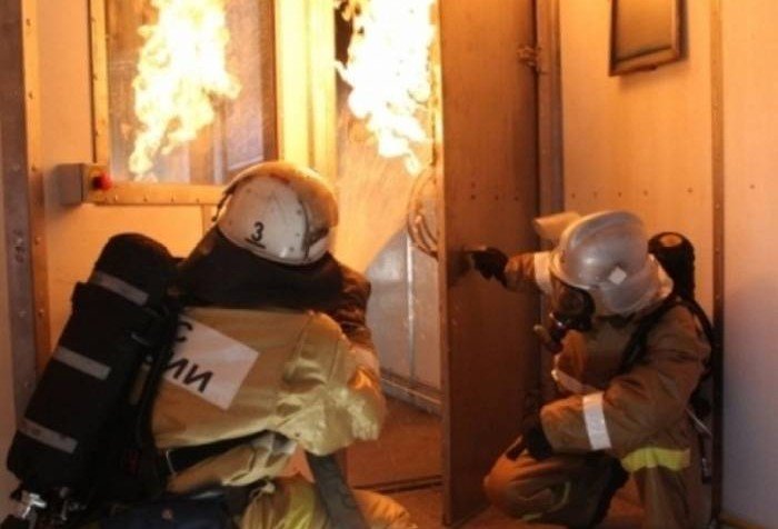АСТРАХАНЬ. Молодого астраханца спасли из горящей квартиры в Трусовском районе
