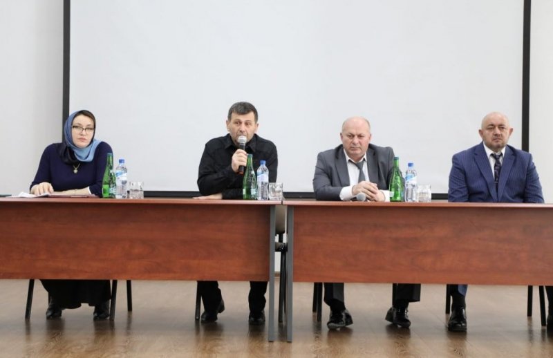 ЧЕЧНЯ. Чеченскому государственному колледжу экономики и информационных технологий представили нового руководителя