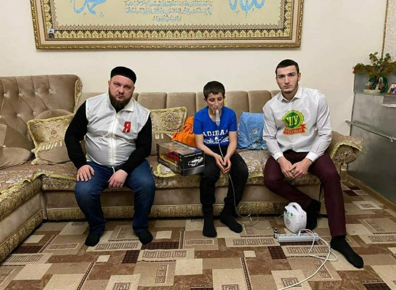 ЧЕЧНЯ. В Чечне молодогвардейцы проводят благотворительные акции в рамках регионального проекта «День добра»