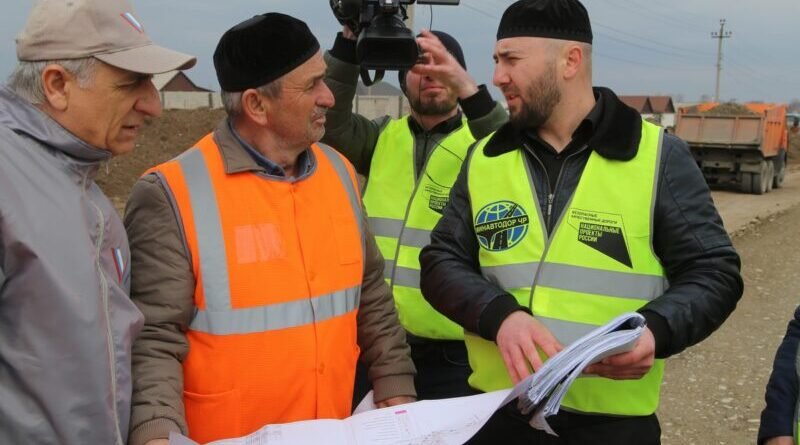 ЧЕЧНЯ.  Общественники проинспектировали объекты реконструкции нацпроекта на региональных дорогах Чеченской Республики