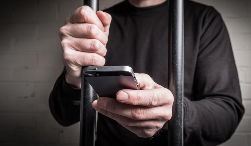ЧЕЧНЯ. Путин обязал мобильных операторах отключать сотовую связь в тюрьмах