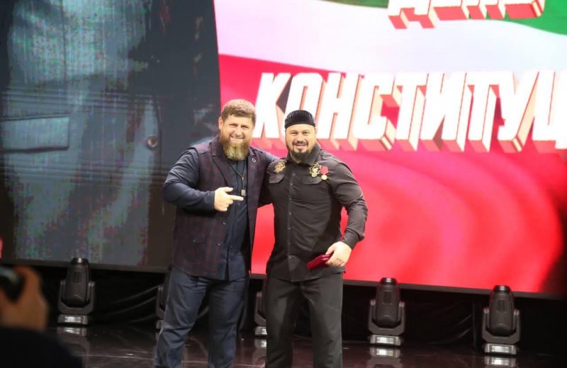 ЧЕЧНЯ. Рамзан Кадыров передал руководителям ведомств ЧР награды Президента РФ