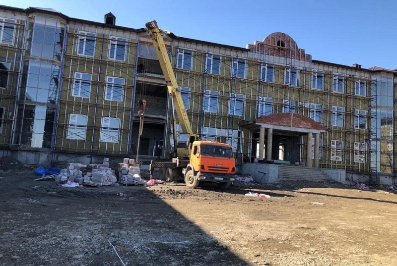 ЧЕЧНЯ. В Ойсхаре завершается строительство школы на 720 мест