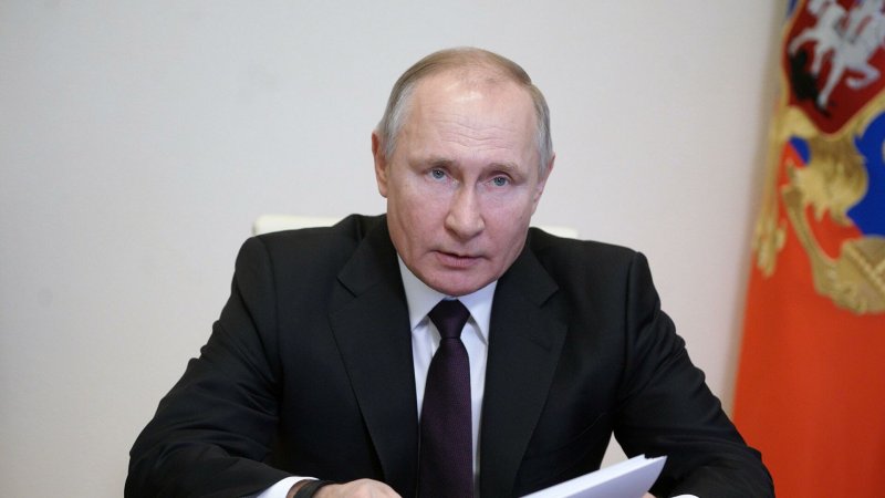 ЧЕЧНЯ. В. Путин: «18 лет назад жители ЧР своим решительным выбором подтвердили курс на единство с Россией»