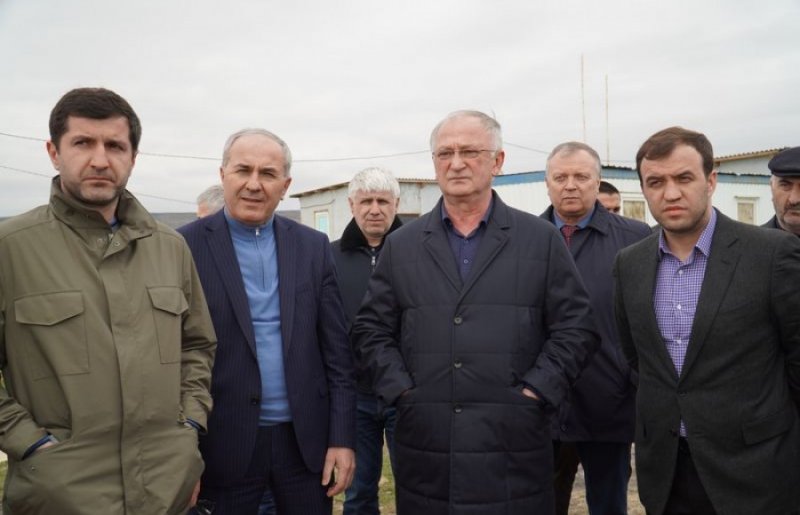 ДАГЕСТАН. Премьер-министр Дагестана посетил детсад-долгострой и мусорный полигон в Избербаше