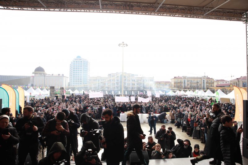 Фестиваль черемши Honk Fest в Грозном собрал более 32 тысячи человек