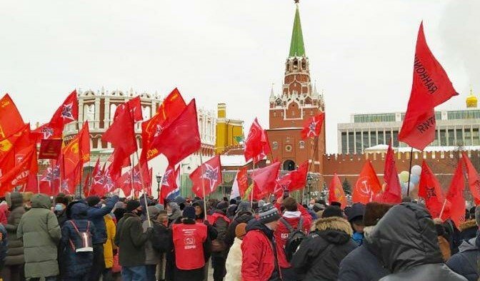 КЧР. 23 февраля всероссийская акция властей по подавлению инакомыслия провалилась. Красные Знамена у Кремля!