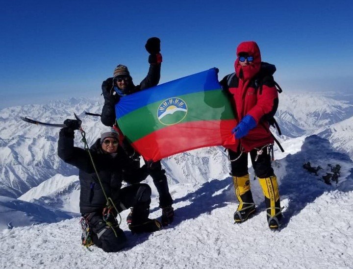 КЧР. Альпинисты Карачаево-Черкесии совершили восхождение на западную вершину Эльбруса