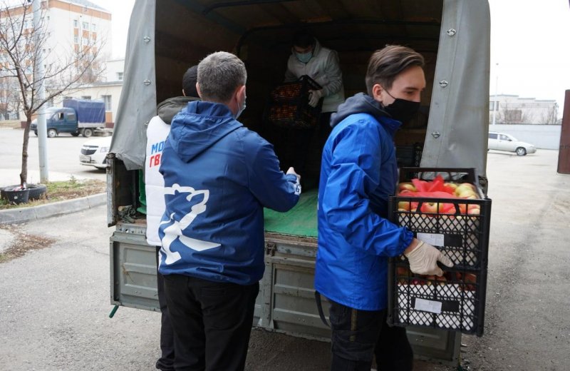 КЧР. Более полтонны фруктов доставили в covid-госпитали Карачаево-Черкесии