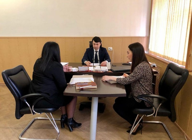 КЧР. Министр туризма, курортов и молодежной политики Карачаево-Черкесии Расул Текеев провел ежемесячный прием граждан