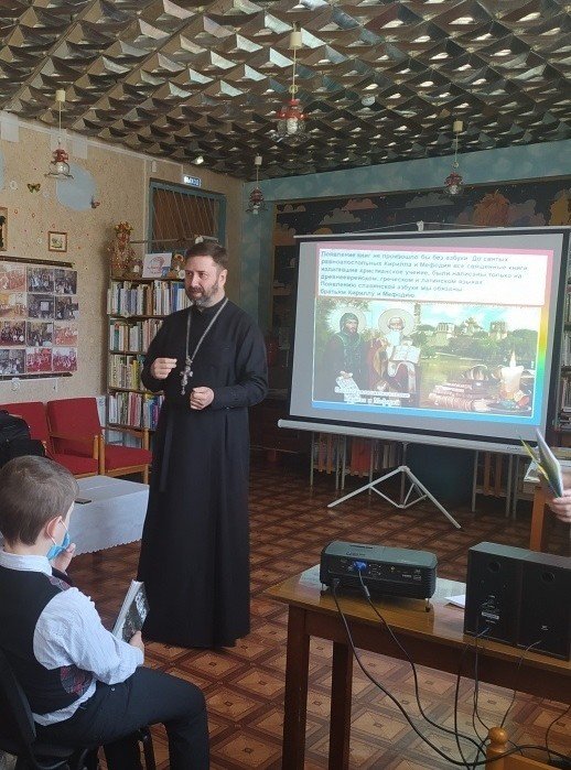 КРЫМ. В районных библиотеках прошли мероприятия, приуроченные ко Дню православной книги