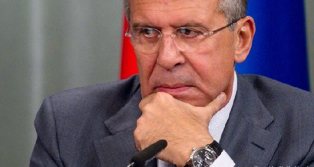 Лавров считает необходимым для России отходить от использования доллара