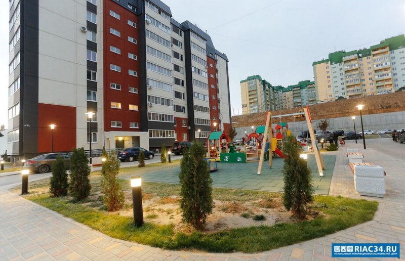 ВОЛГОГРАД. В Волгоградской области для детей-сирот приобретены 63 квартиры