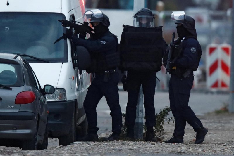 ЧЕЧНЯ. В  Страсбурге прошла антитеррористическая операция. Задержано два выходца из чеченской общины.