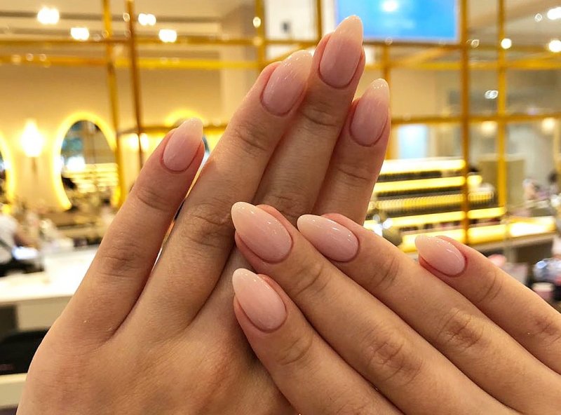 Какая форма ногтей делает пальцы красивее