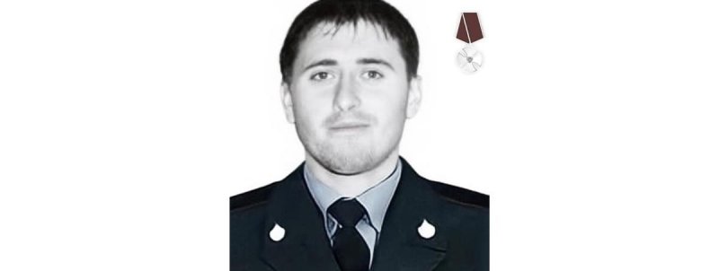 ЧЕЧНЯ. Имя погибшего сотрудника навечно занесено в списки ОМОН Управления Росгвардии по Чеченской Республике