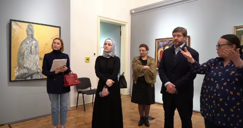 ЧЕЧНЯ. На выставке «Вдохновлённые солнцем» покажут лучшее искусство Кавказа