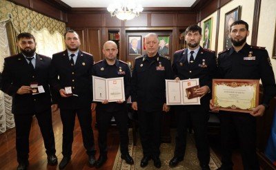 ЧЕЧНЯ. Руслан Алханов поздравил правоохранителей с заслуженными наградами