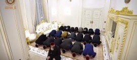 ЧЕЧНЯ. В доме Главы Чеченской Республики прочитали коллективную молитву- таравих