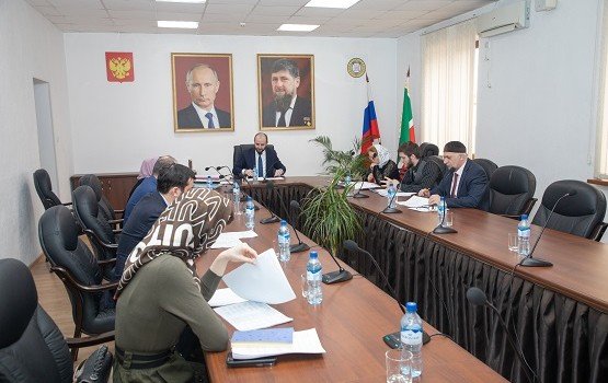 ЧЕЧНЯ. Заседание межведомственной комиссии Чеченской Республики по рассмотрению заявлений лиц, претендующих на присвоение звания «Ветеран труда» в ЧР