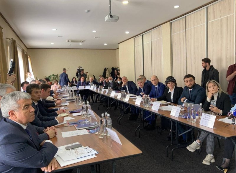 КЧР. В Карачаево-Черкесии проходит стратегическая сессия по поддержке центров экспорта